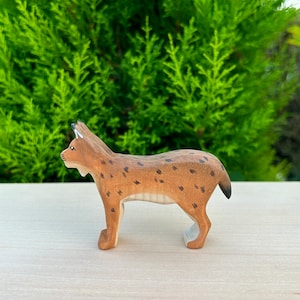 Holztierspielzeug Luchs Waldorf Spielzeug Holztiere Handgemachtes Holzspielzeug Offenes Spielzeug Bild 4