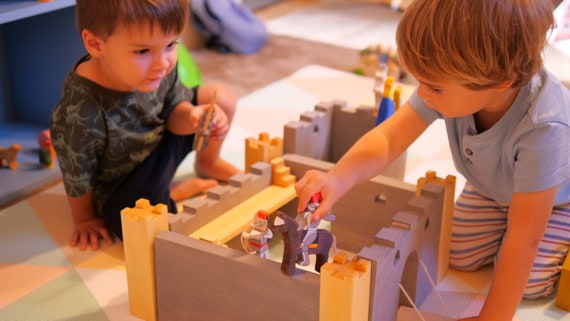 Wooden toy castles and knights 2025