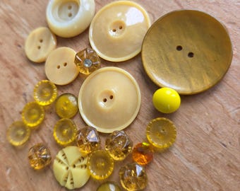 Vintage Button Packs - 22 Mixed Shades of Yellow Glass & Casein Buttons