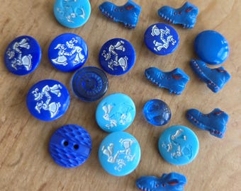 Vintage Button Packs - 19 Mixed Blue Glass Buttons