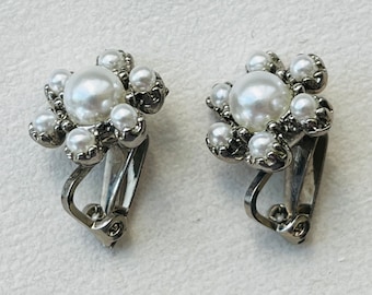 Genuine Vintage Silver-Plated Faux Pearl Flower Shape Clip-on Earrings