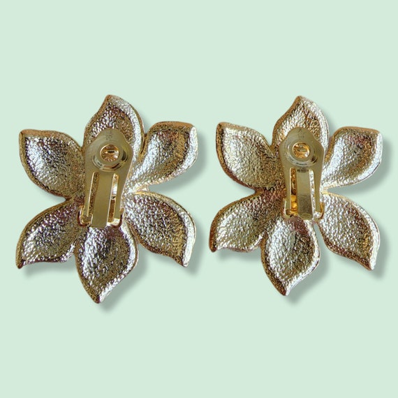 Boucles D'oreilles Percées - Métal Doré émaillé - Style 1880 - Occasion état Neuf
