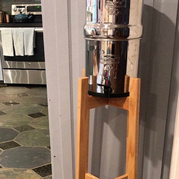 Water Filter Stand