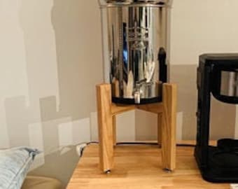 Tabletop Water Filter Stand