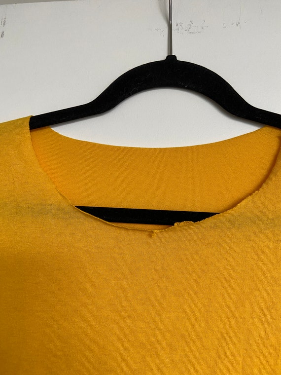 Vintage Yellow T-Shirt Thin Thrashed 80s - image 2