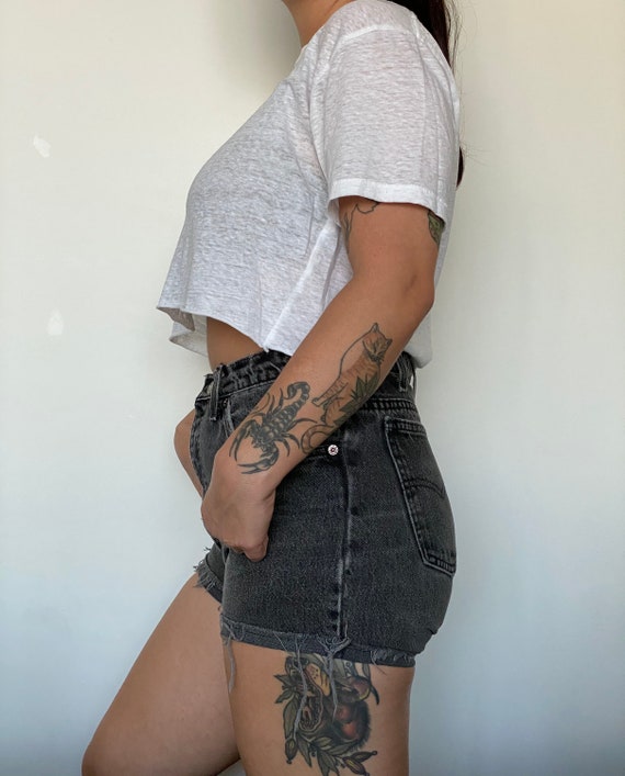 Vintage levi's women's cut off denim shorts | Char