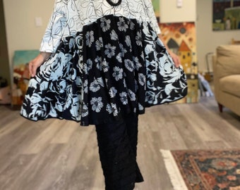 Up-cycled boho black and white loose knit tunic 'Shiran' L-1X Boho bat wing knit tunic-dress.