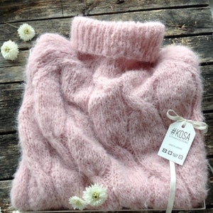 Cable knit women alpaca sweater. Fluffy alpaca women sweater. Handknit alpaca sweater. Pink powder pullover.