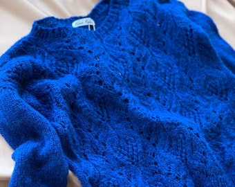 Azul Alpaca women’s  sweater. Alpaca and merino wool cable women's sweater. Sweater for women. Alpaca sweater. Alpaca pullover.