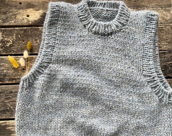 Alpaca and mohair woman vest. Chunky knit alpaca vest. Handknit alpaca slipover. Alpaca woman sweater