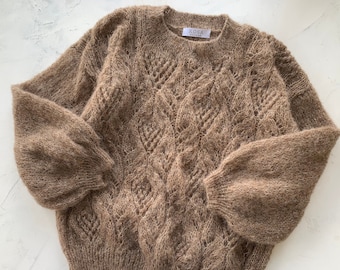 Alpaca silk woman sweater.  Openwork alpaca woman sweater. Alpaca woman pullover. Alpaca women bridal sweater.