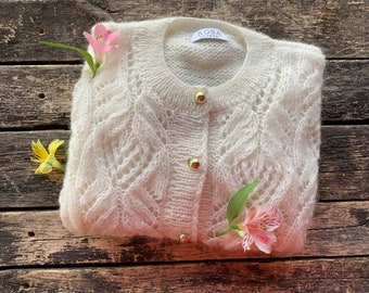 Alpaca woman cardigan. White alpaca and merino wool woman cardigan. Bridal cardigan. Alpaca sweater. Bridal jacket
