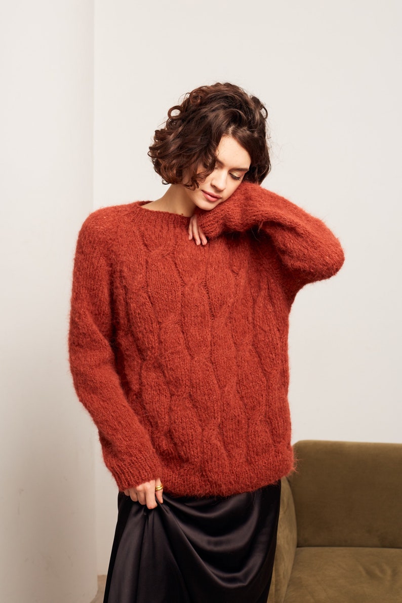 Cableknit alpaca women sweater. Alpaca women sweater. Handknit alpaca sweater. Alpaca pullover. Winter sweater image 4