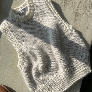 Alpaka und Mohair Frauenweste. Grobstrick Alpaka Weste. Handgestrickter Alpaka Pullunder. Alpaka Pullover