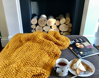 Mustard Yellow Chunky Throw Blanket, Large Vegan Knitted Sofa Double Bed Throw, Cosy Big 180 x 120cm, Gift for friend who loves yellow