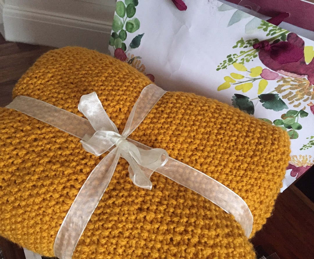 Chunky Knitted Vegan Throw Blanket, Cottagecore Blanket, Personalised
