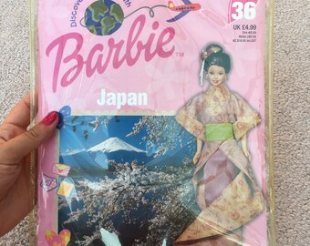 Discover the World With Barbie, 36 Japan Outfit and Magazine