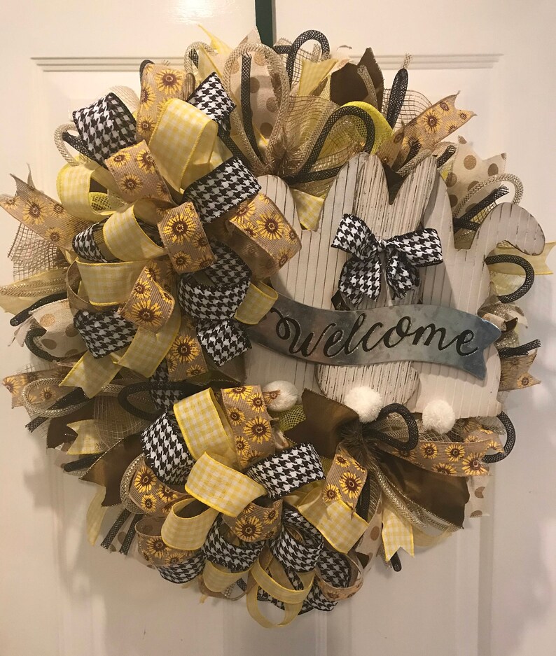 Three Bunny Yellow and Black Easter Wreath
