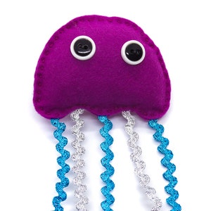 Jellyfish Cat Toys Organic Catnip Purple Berry