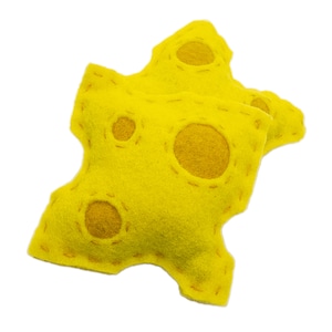 Cheese Slice Cat Toy - Organic Catnip