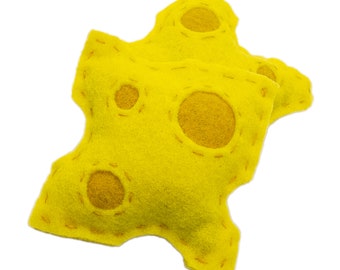 Cheese Slice Cat Toy - Organic Catnip