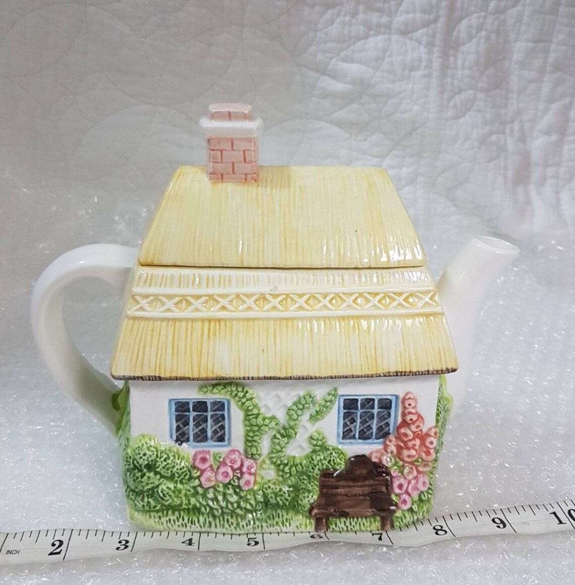 The Village Teapot Collectables Summer Cottage Teekanne von Etsy