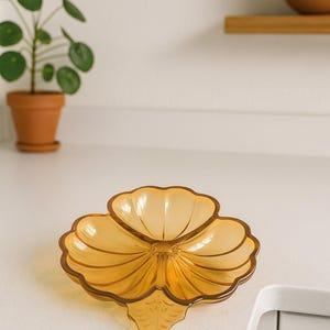 Vintage Jeannette Glass Amber Clover Divided Relish Dish – Depression Glass Leaf Tray