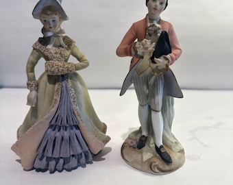 Lefton hand painted pair of figures