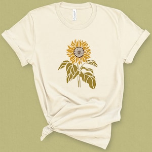 Sunflower Graphic Tee for Women, Yellow Sunflower Tee, Gift for Her, Boho Flower Shirt, Gardening Gift