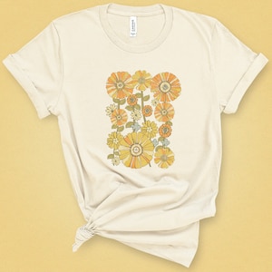 70&#39;s Retro Flower Unisex Cut Tee for Women - Vintage Floral Shirt - Groovy 1970s Style - Retro Summer Fashion - Hippie Vibes - Boho Chic Top