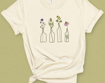 Flower Shirt, Vintage Shirt, Graphic Tee, Gardener Shirt, Floral Shirt, Botanical Shirt, Women Shirt, Mothers Day Gift, Spring Shirt