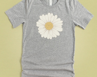 Retro Daisy Flower Shirt: Boho Botanical Graphic Tee