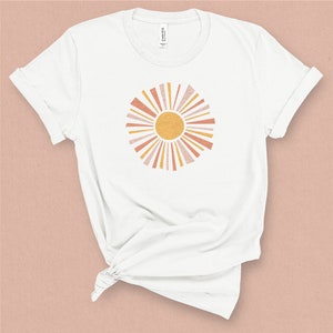 Sun Graphic Tee, Soft & Comfy Pastel T-shirt, Boho Tee, Sunburst t-shirt, Retro Graphic Tee, Summer Shirt