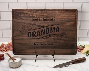 Mother's Day Gift for Mom, Personalized Engraved Cutting Board, Custom Grandma Kitchen Gift, Walnut or Bamboo Charcuterie Board