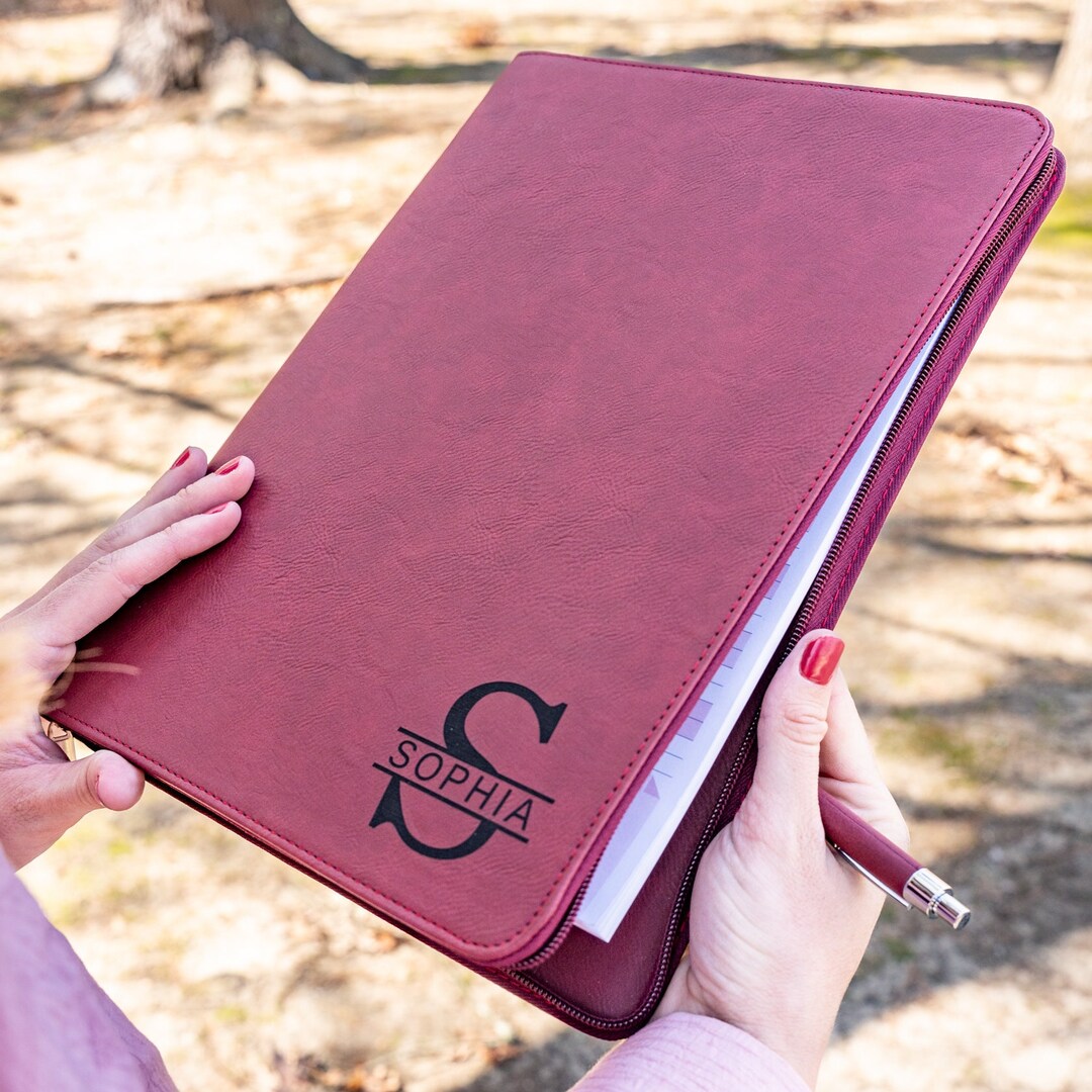 Business Gift for Women, Custom Portfolio With Zipper, Personalized