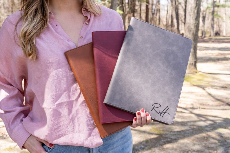 Gift Set, Daily Planner Zipper Portfolio Pen Personalized Portfolio, Business Portfolio, Leather Padfolio with Zipper image 4