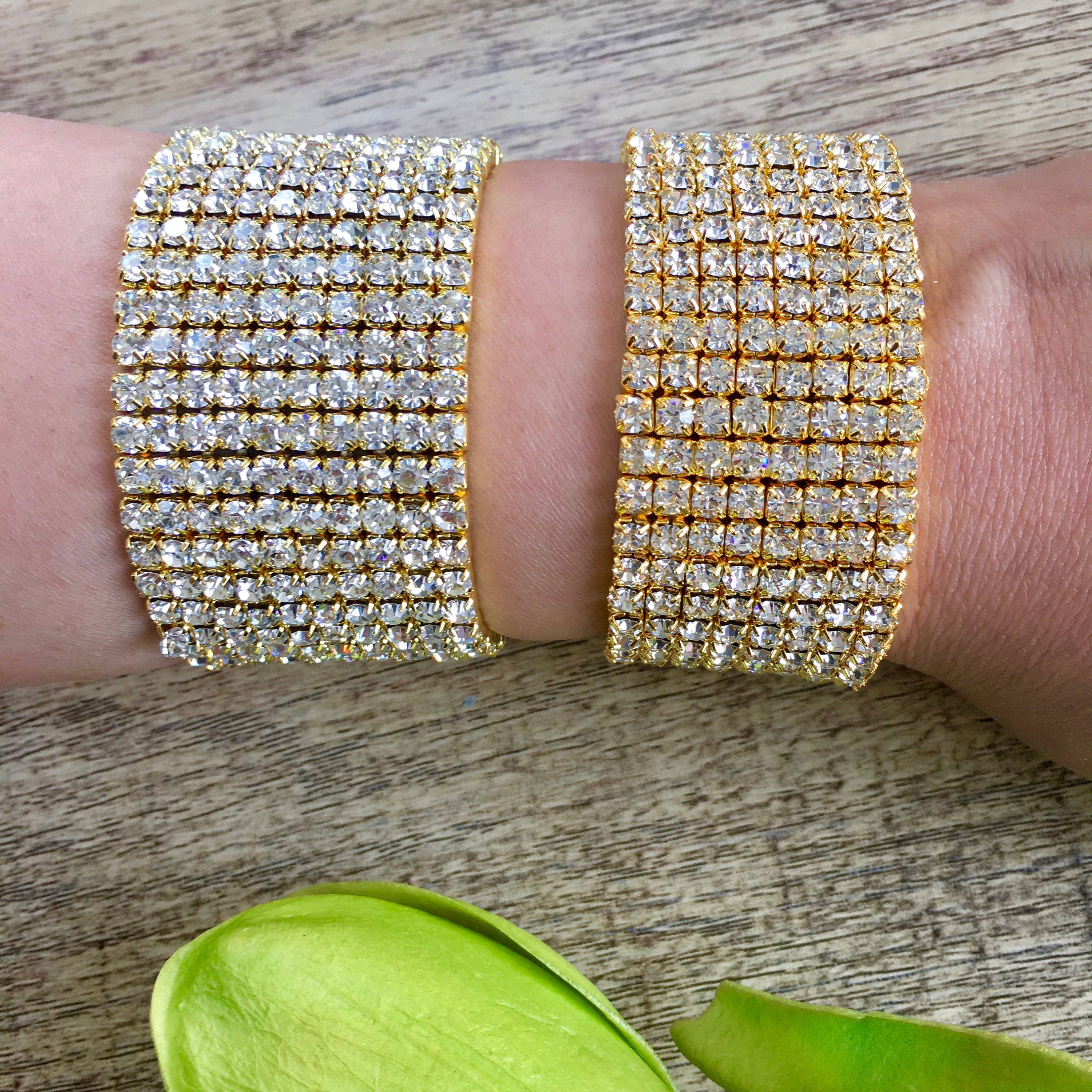 Women's fashion luxury shiny crystal bracelet 10 row Rhinestone elastic bracelet  bracelet Bridal Charm Wedding Party