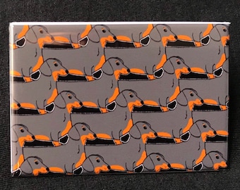 Dachshund Cartoon Art Magnet - Dog Kitchen Fridge Magnet and Locker Decor - Weiner Dog Gifts & Accessories - Doxie Dog Pattern Magnet