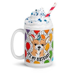 Taza de perro chihuahua de 15 oz, retrato de mascota con globo arcoíris ilustrado a mano, regalo de cumpleaños