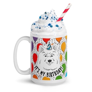 Taza de perro samoyedo de 15 oz, retrato de mascota con globo arcoíris ilustrado a mano, regalo de cumpleaños