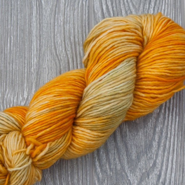 DROP of GOLDEN SUN -Tippy Dk Ooak Handdyed Superwash 100% Merino wool Tonal 100g/240yard skein yarn