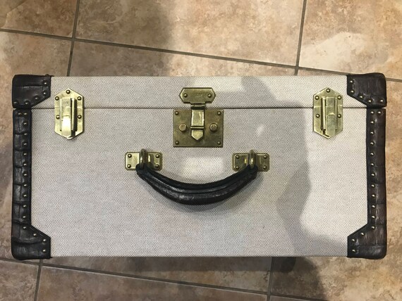 Vintage 1960's Hermes Wooden Suitcase With Certif… - image 1