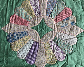 Vintage 1930’s Quilt in a Modified Dresden Plate Pattern with a Scalloped Edge.