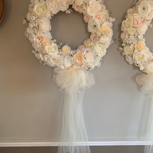Wedding wreath, White and cream floral wedding wreaths, white floral wreath, Wedding shower wreath, , free shipping, veil wreath