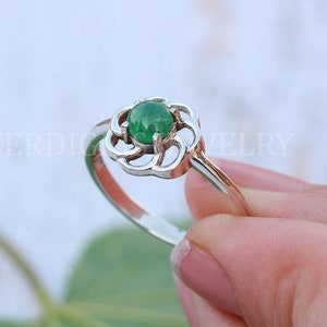 Natural Emerald Ring, Minimalist Sterling Silver Ring, Handmade Jewelry, Anniversary gift, May Birthstone, Birthday Gift, Precious Gemstone