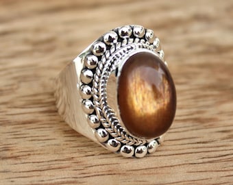 Real sunstone ring, Sterling Silver ring, cocktail ring, alternative engagement ring, avant garde, birthstone ring, natural sunstone jewelry