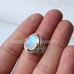 Natural Rainbow Moonstone gemstone ring with 925 sterling silver detailing, June birthstone ring, Gift for her, gemstone jewelry, Handmade