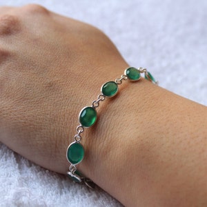 Green onyx bracelet, natural green onyx, Sterling silver bracelet, 8 inches long, dainty bracelet, gemstone bracelet, 92.5 silver