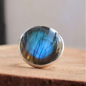 Natural labradorite ring, Sterling Silver ring, cocktail ring, alternative engagement ring, labradorite jewelry, 925 Silver jewellery, boho