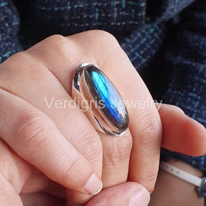 Unique Labradorite ring, sterling silver, one of a kind gemstone, chunky design, handmade jewelry, blue flash, available in all sizes
